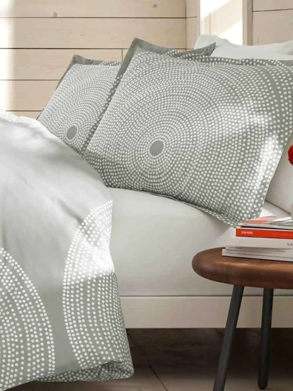 New Marimekko Fokus Grey KING Comforter Set. FACTORY FLAW